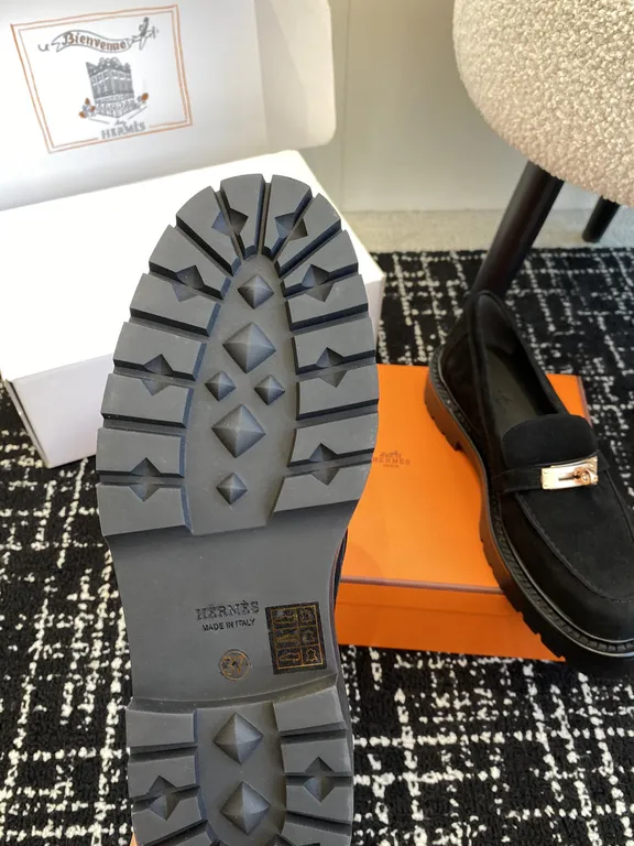 Hermes Shoe 